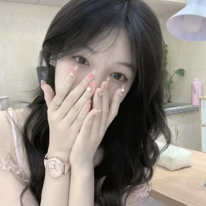 垃圾箱里的婴儿
